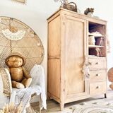 Asymmetrical Parisian wardrobe
