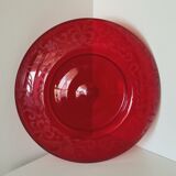 round centerpiece in engraved red glass