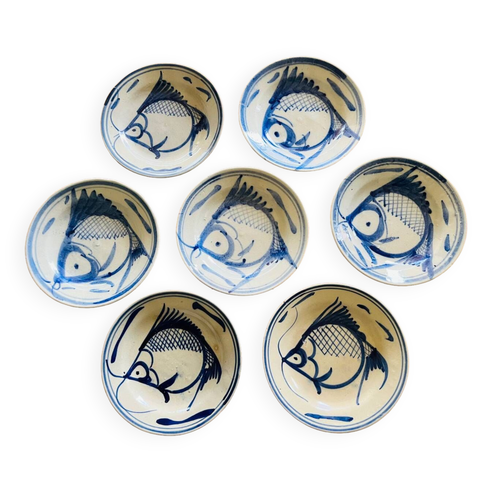 Earthenware plates with carp pattern