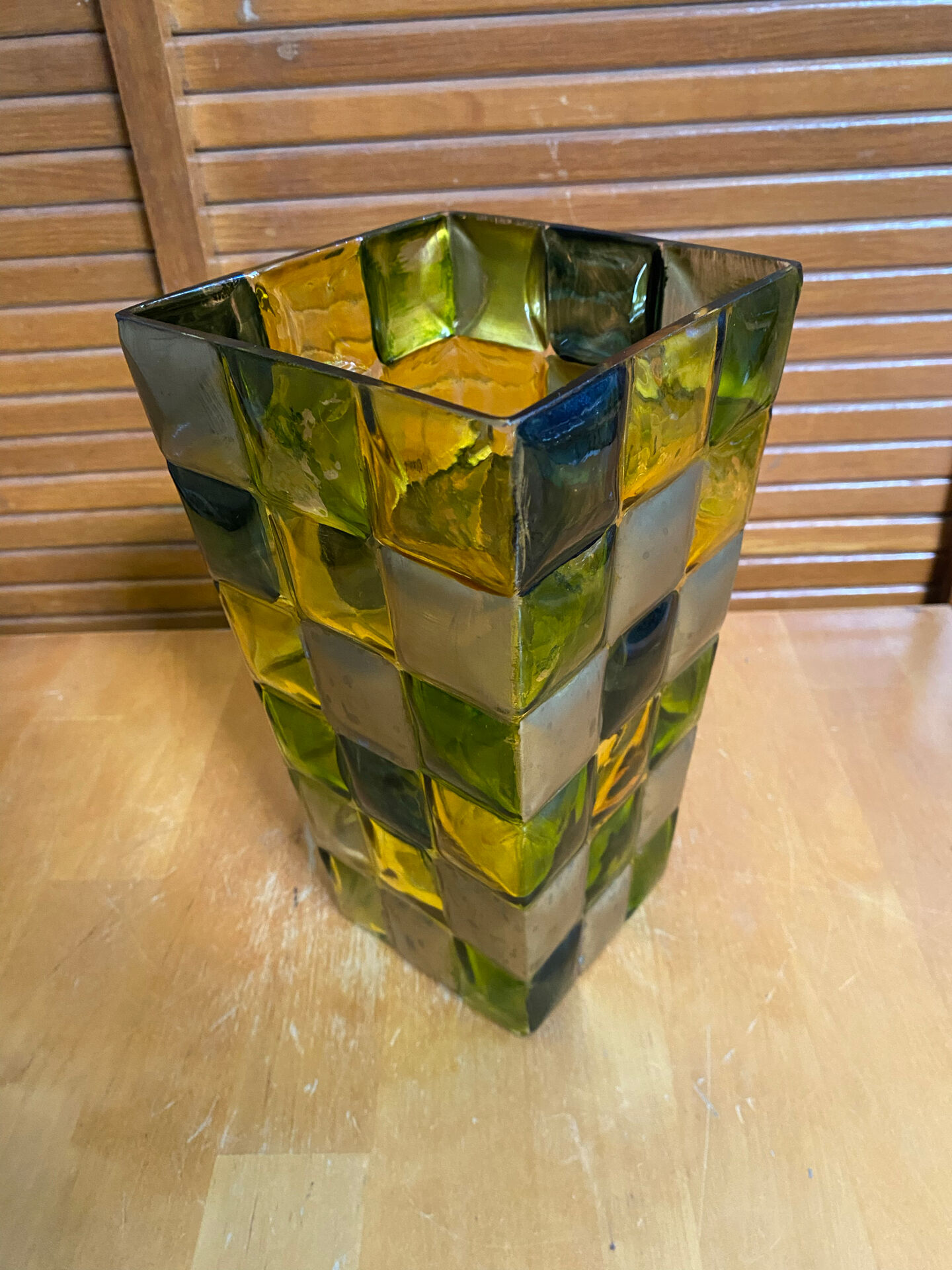 Vase ancien style Murano en verre polychrome motif damier peint à la main