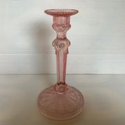 Ancien bougeoir en verre rose style rosaline