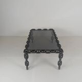 Table basse vintage brutaliste en fer noir à mailles de chaîne avec verre fumé d'origine, années 70