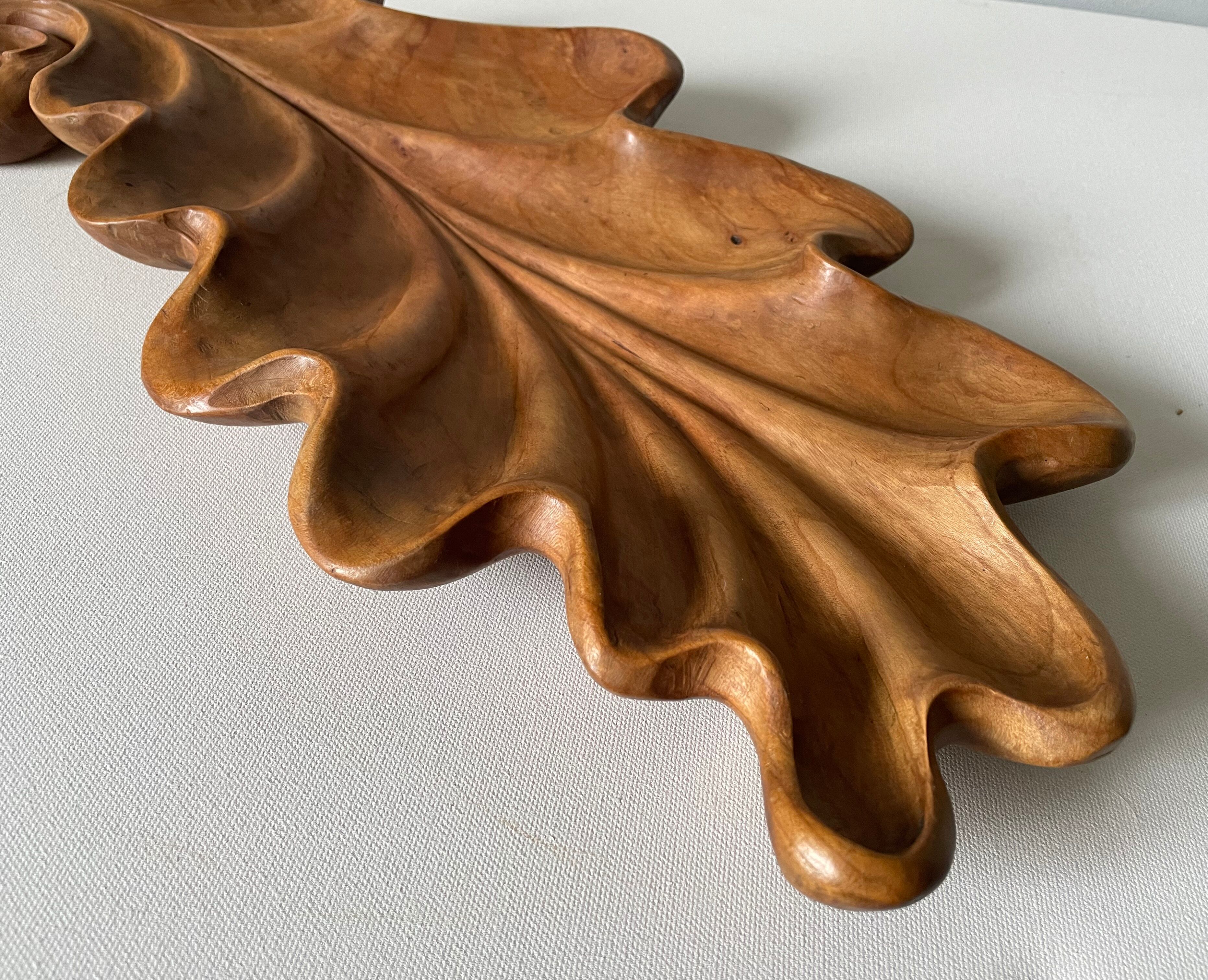 Pocket empty in carved wood 50cm