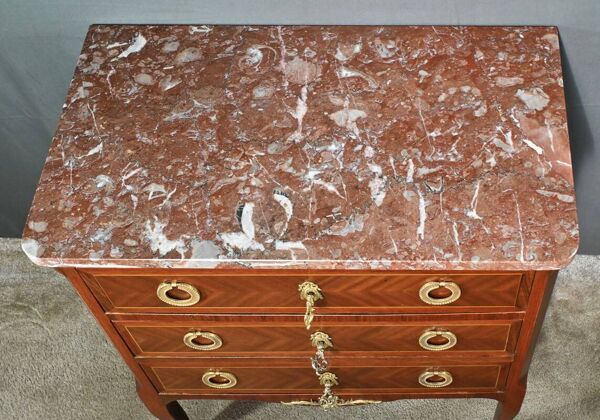 Petite Commode en Acajou – 1ère partie XXe