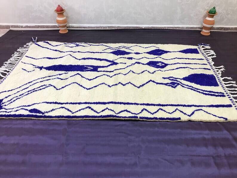Moroccan rug in natural wool 250cmx150cm