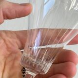 Deux verres à liqueur en cristal ciselé