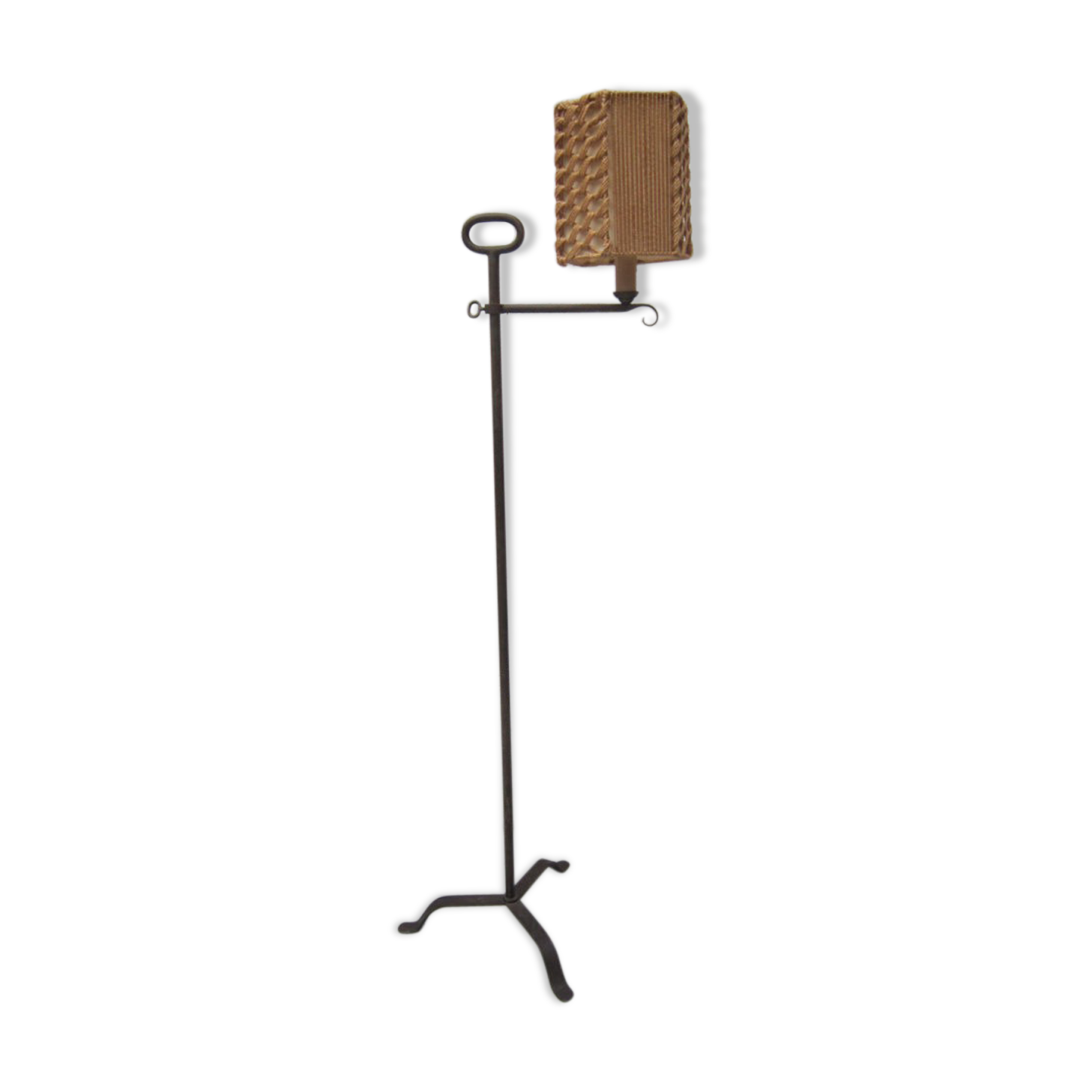 Tripode gallows lamp