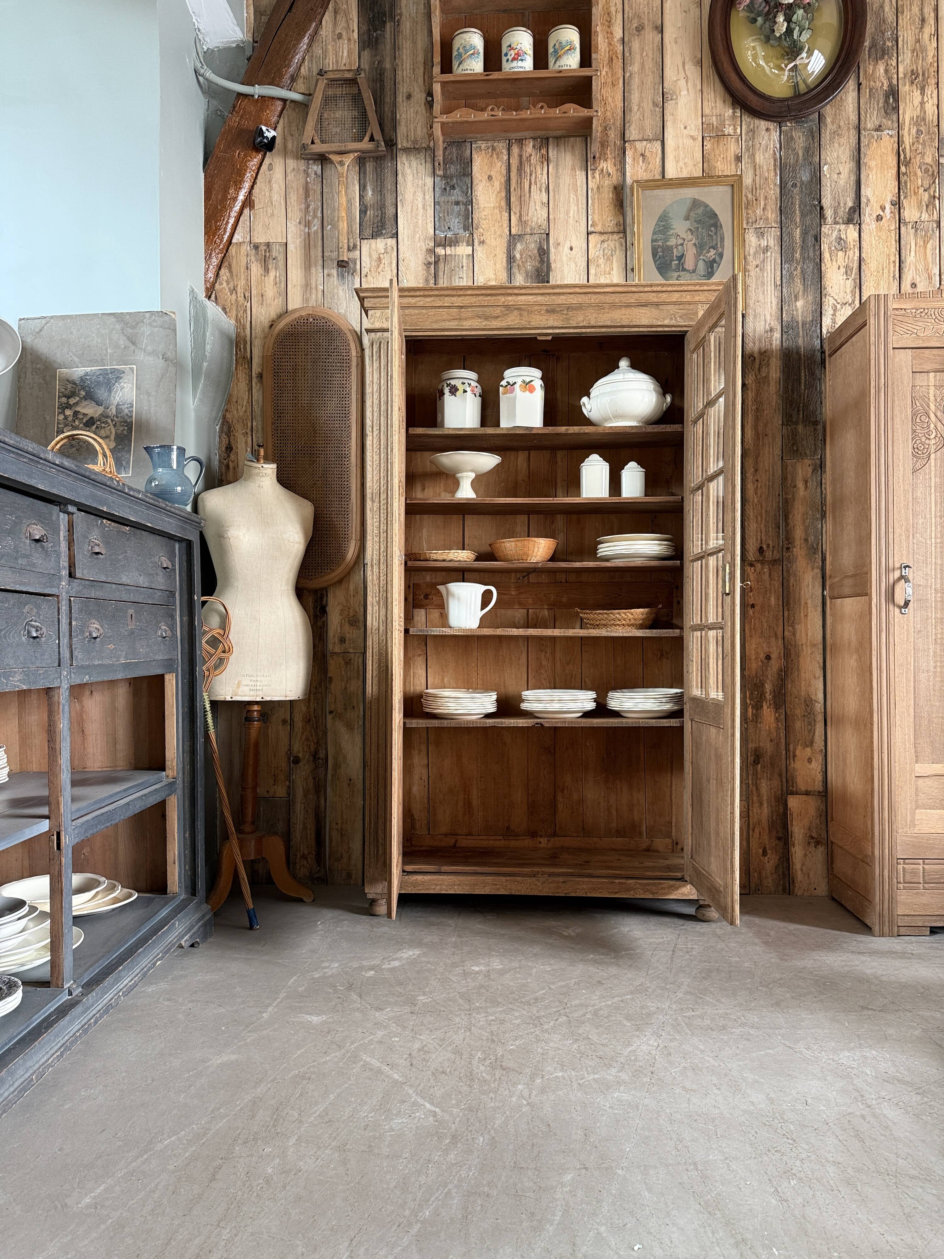 Antique oak display cabinet (renovated)