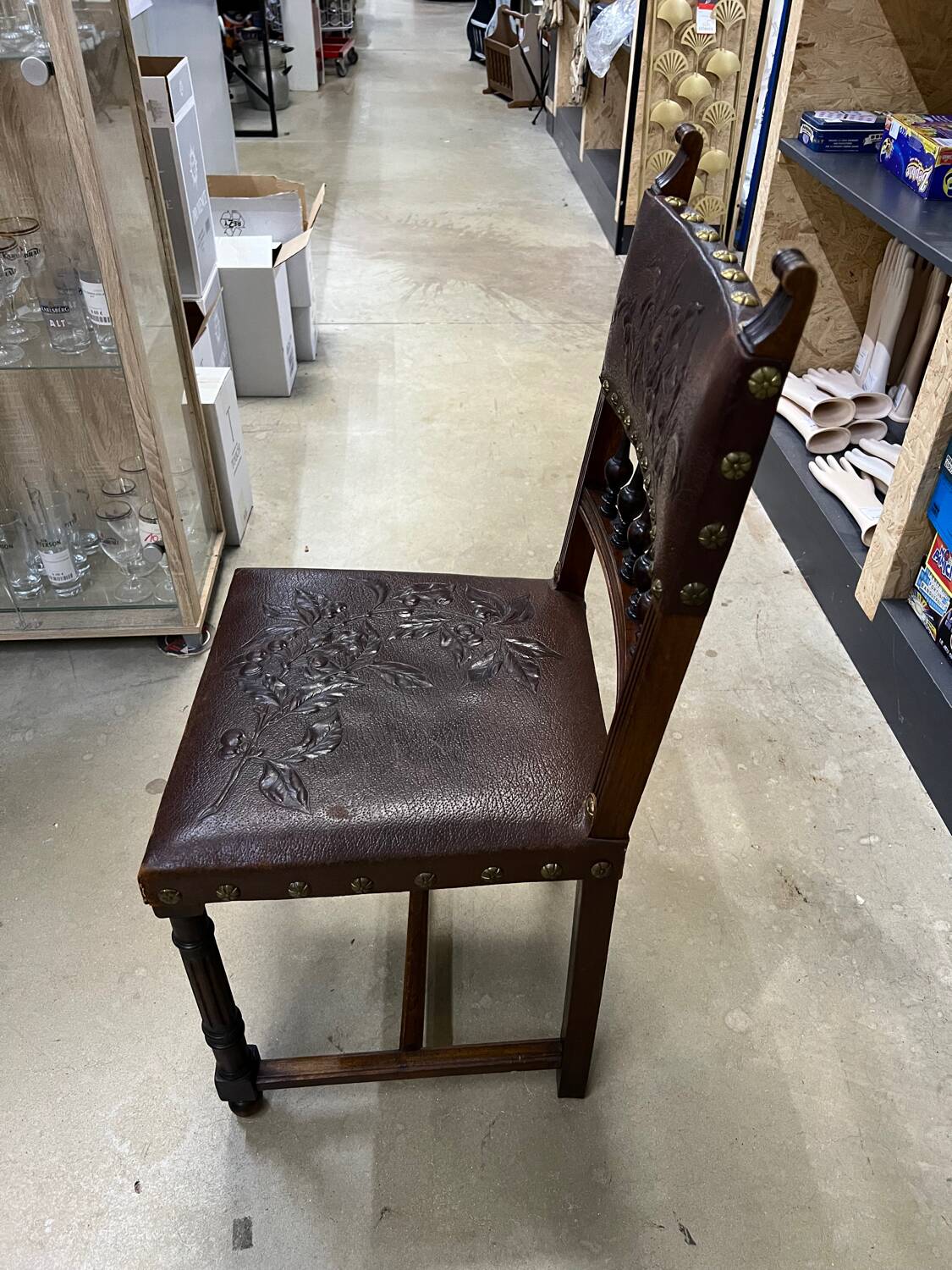 Word of 6 chairs Henri II