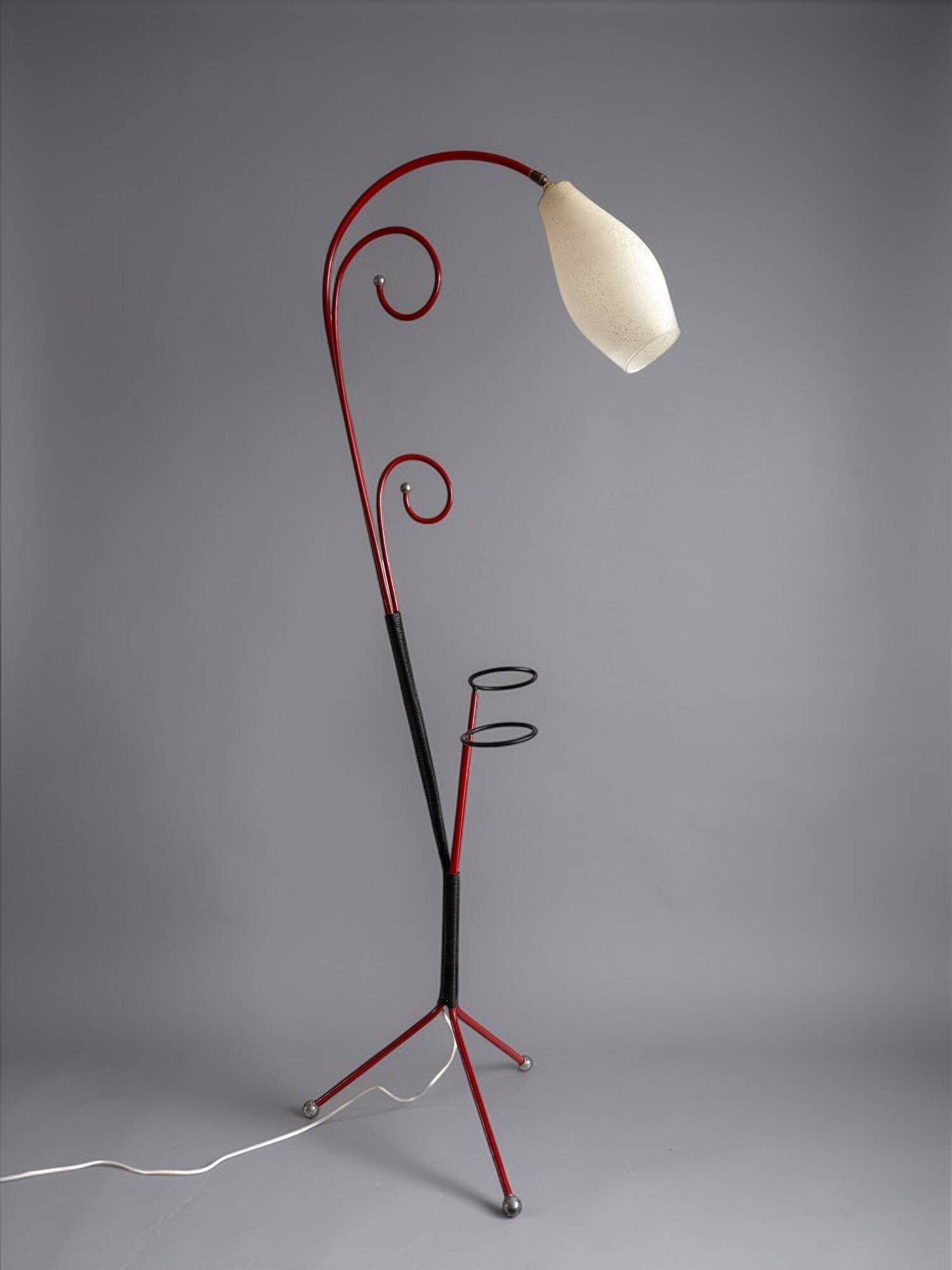 1950 red tripod floor lamp with plant holder | Opaline | Swan neck