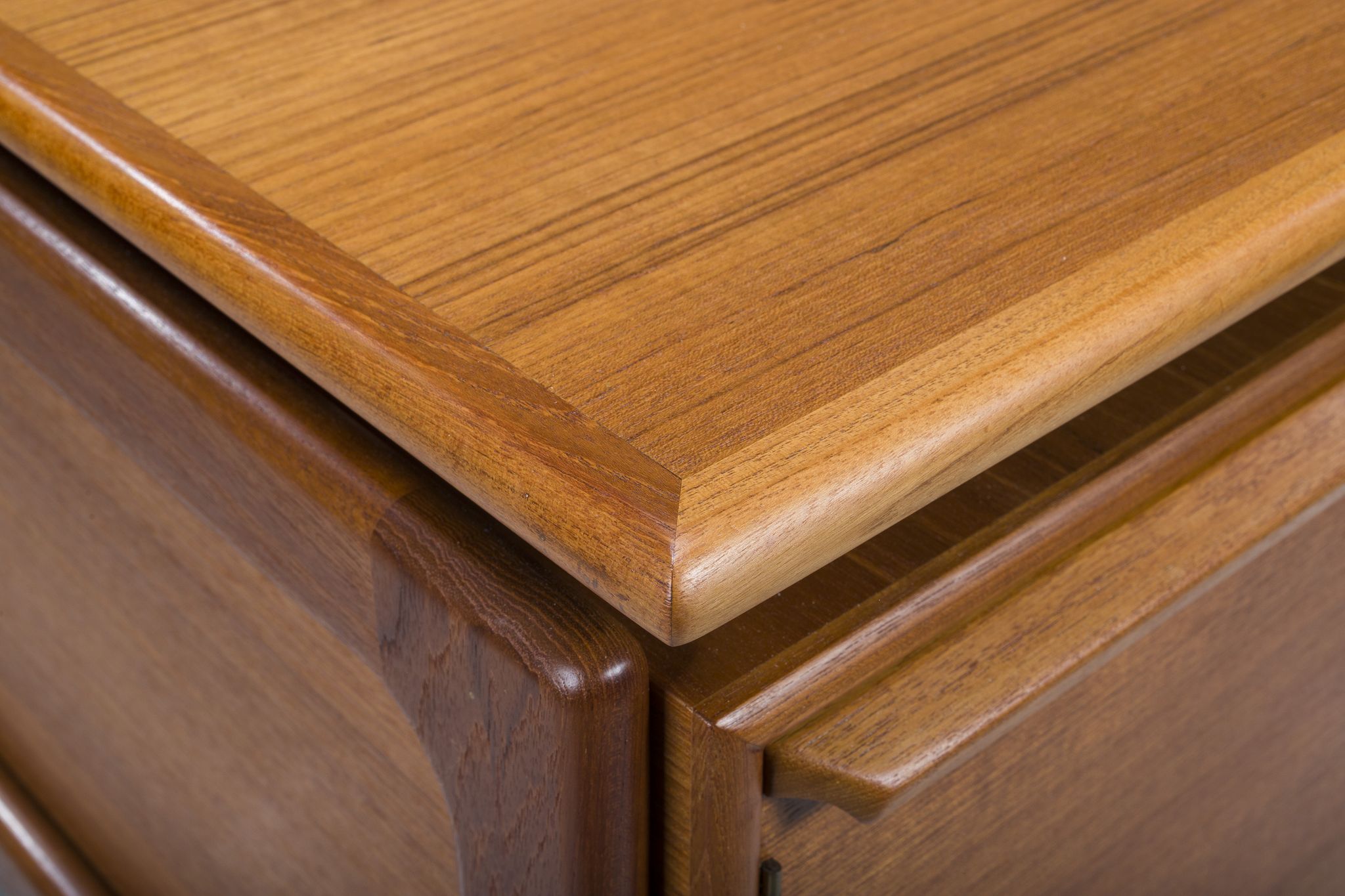 Mid-century teak freestanding desk from GV Møbler, 1960s