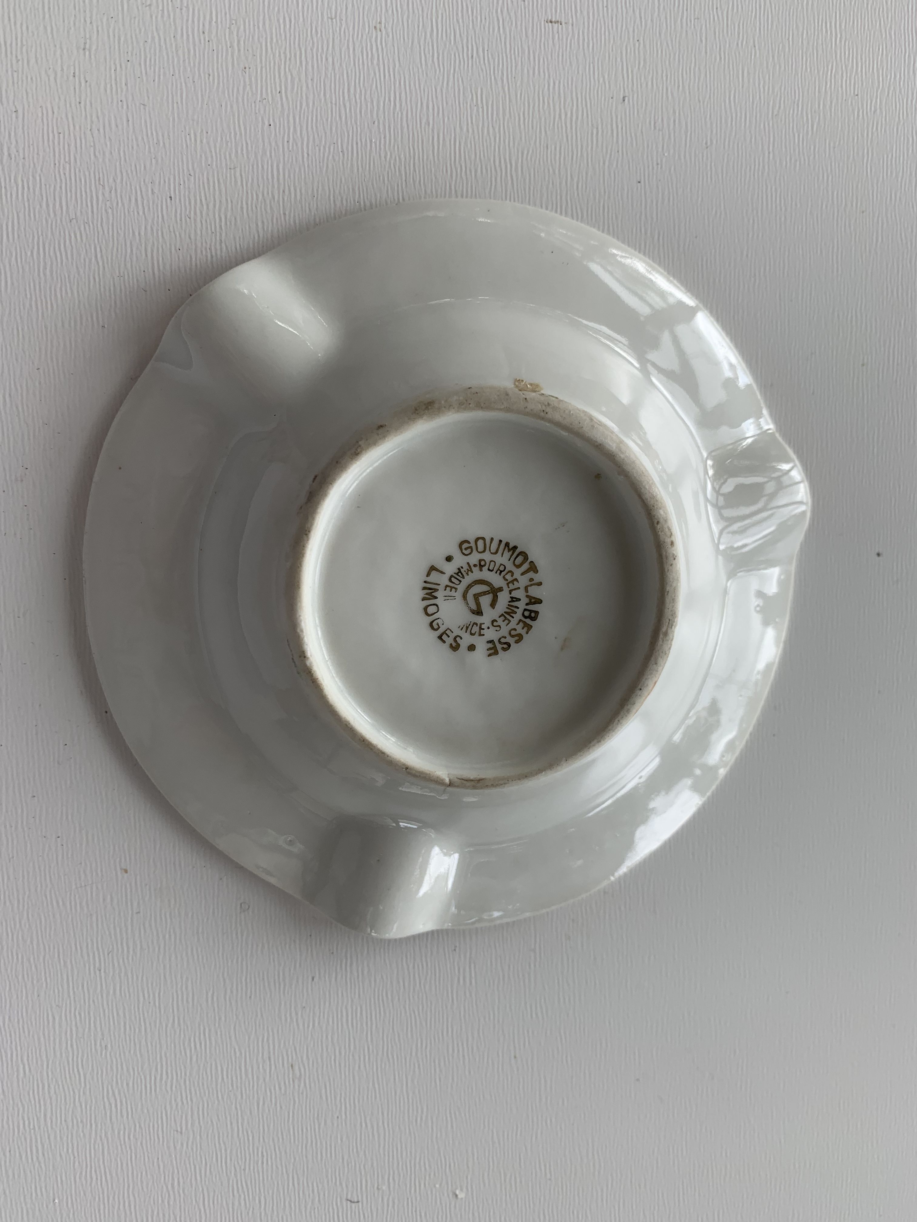 Porcelain ashtray of limoges goumot labesse white and blue vintage 1950