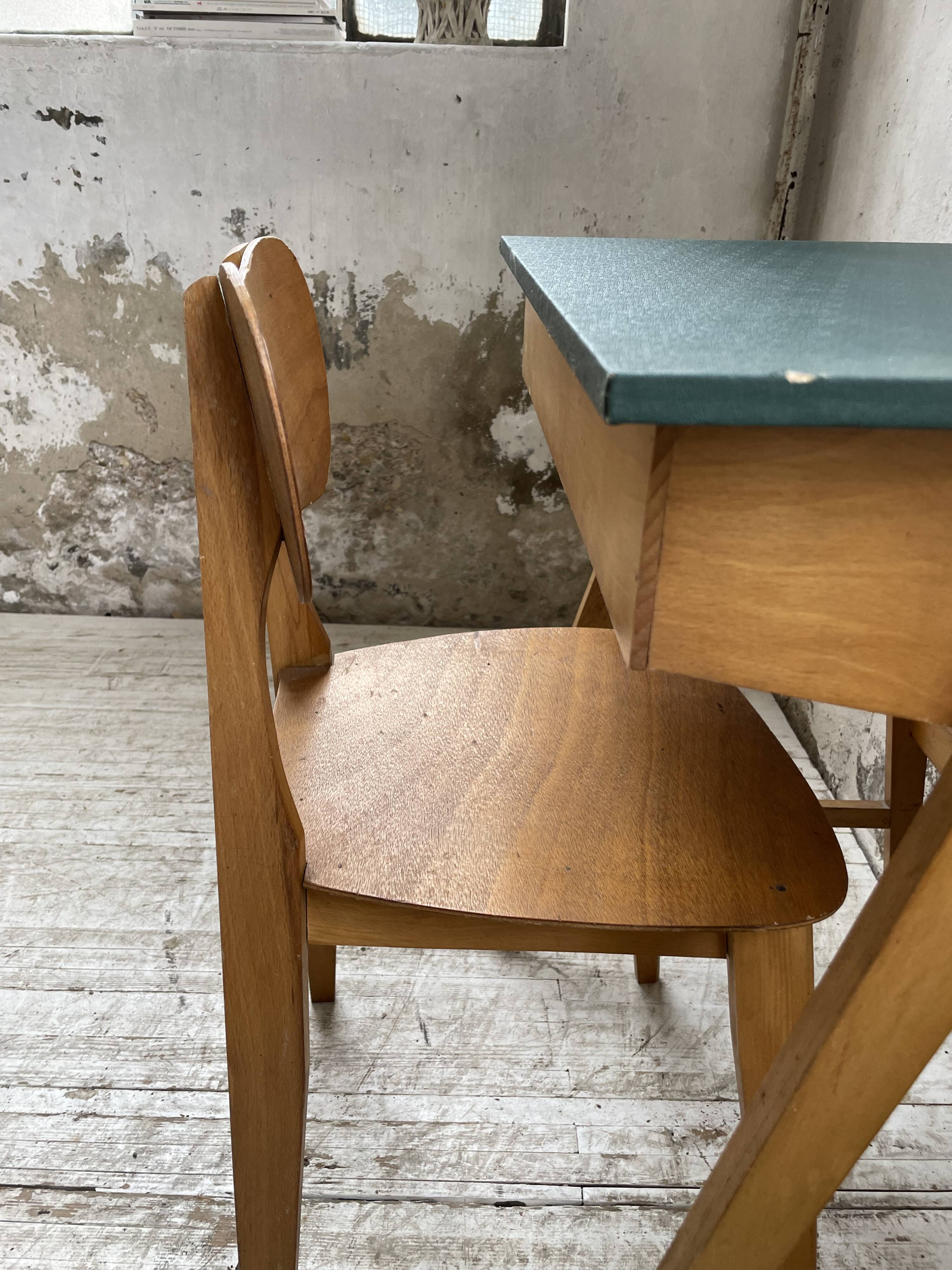 Bureau et chaise enfant pieds compas