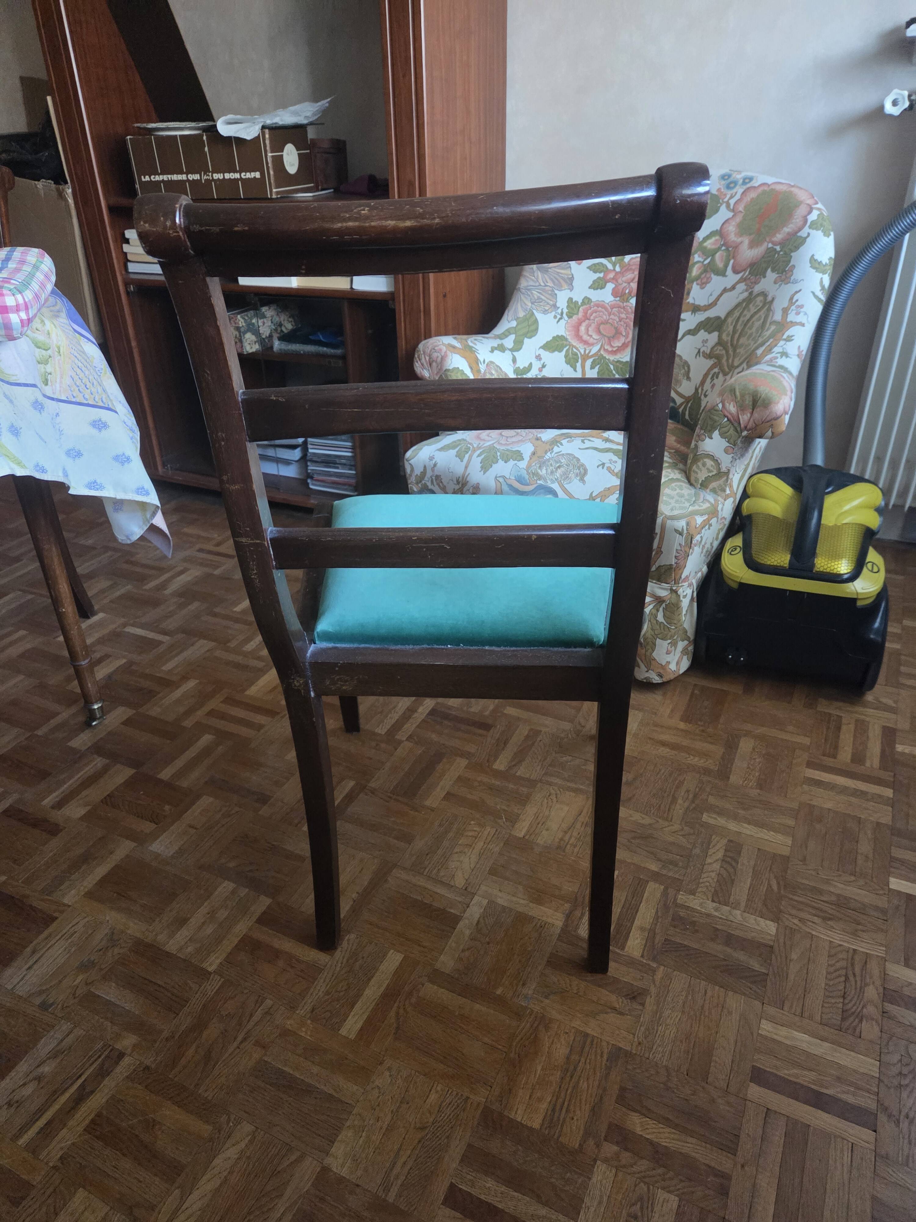clip chairs