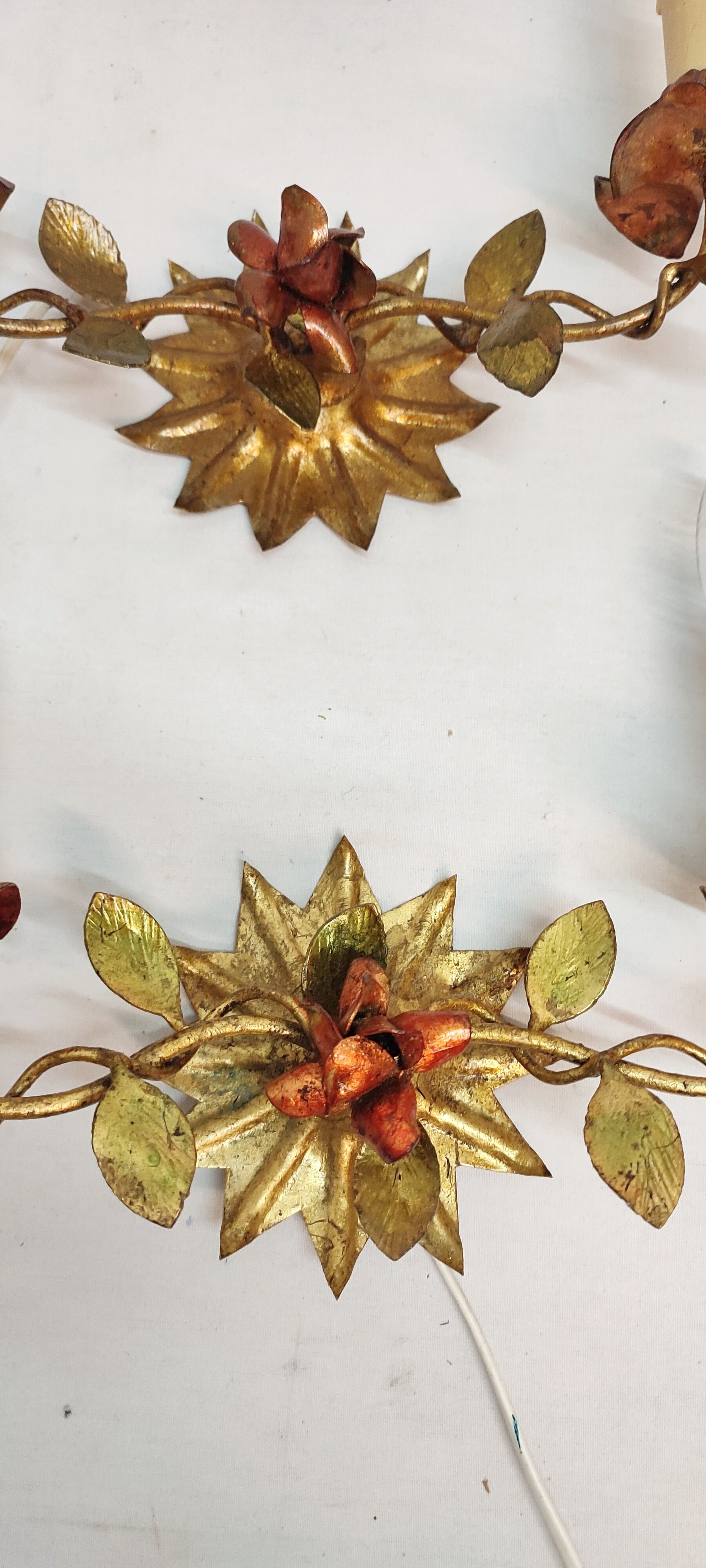 Appliques de forgeage dorées, Espagne années 1940