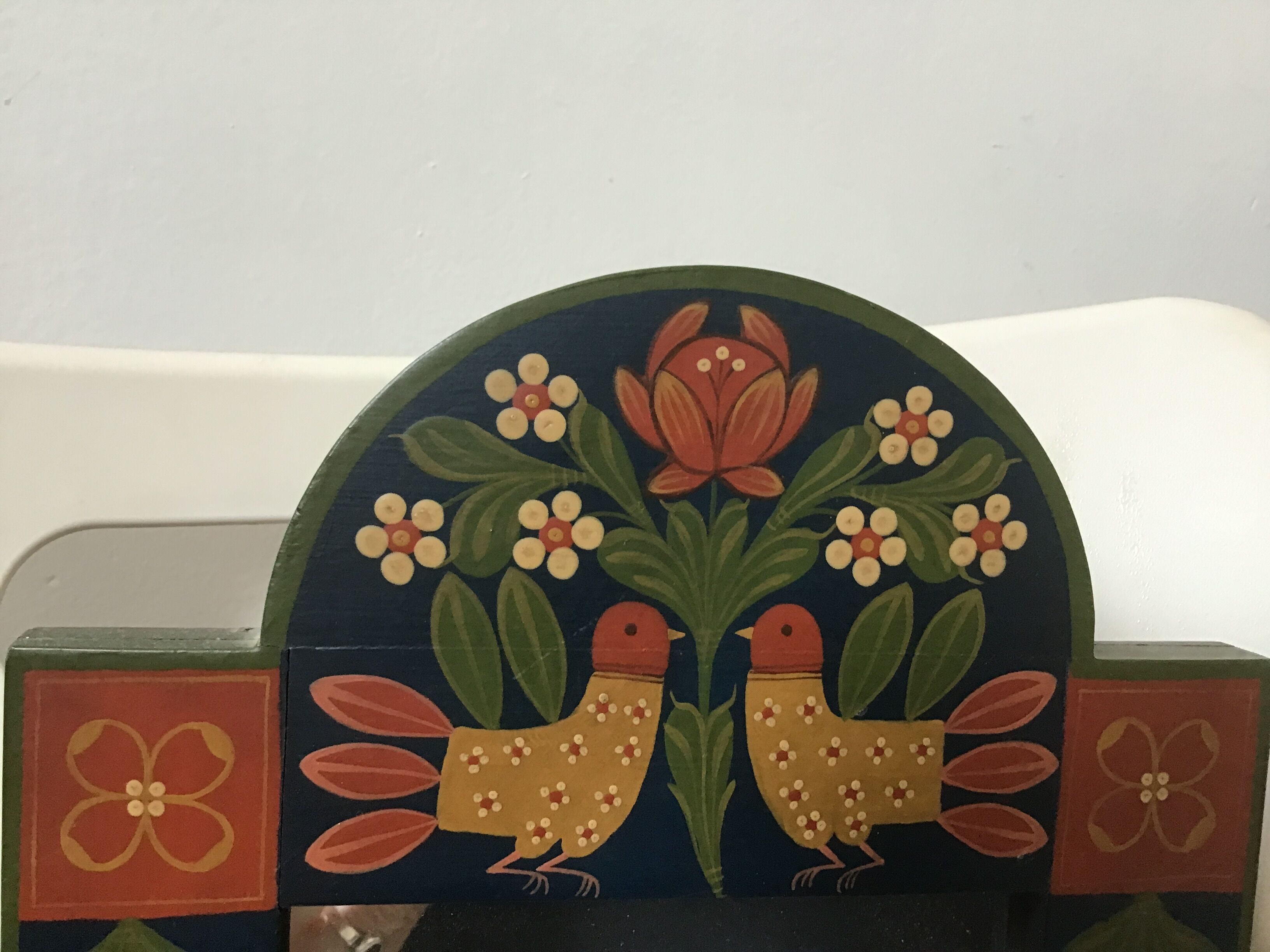 Painted wood mirror 22x35cm