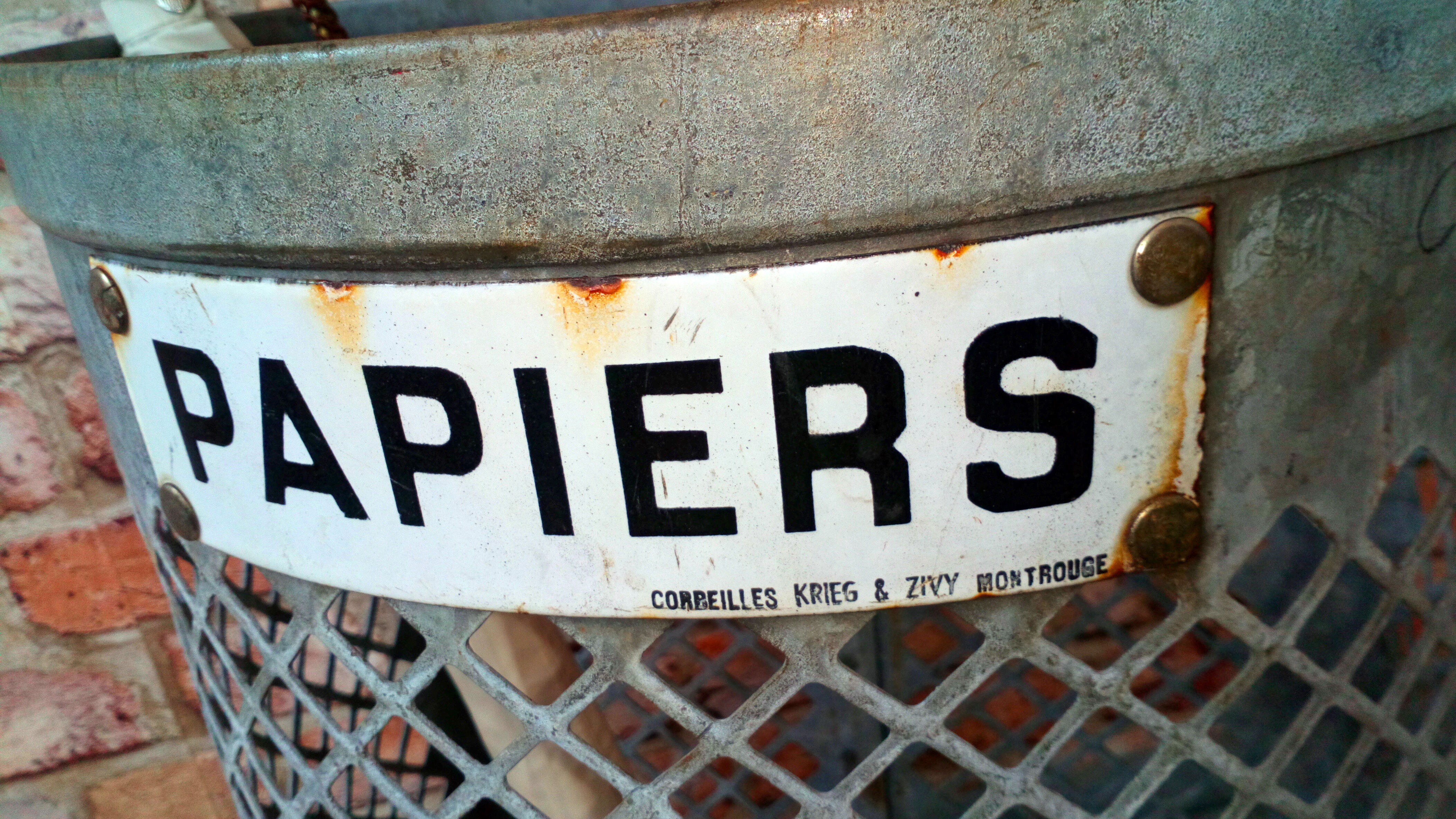 Garden trash public 60 years