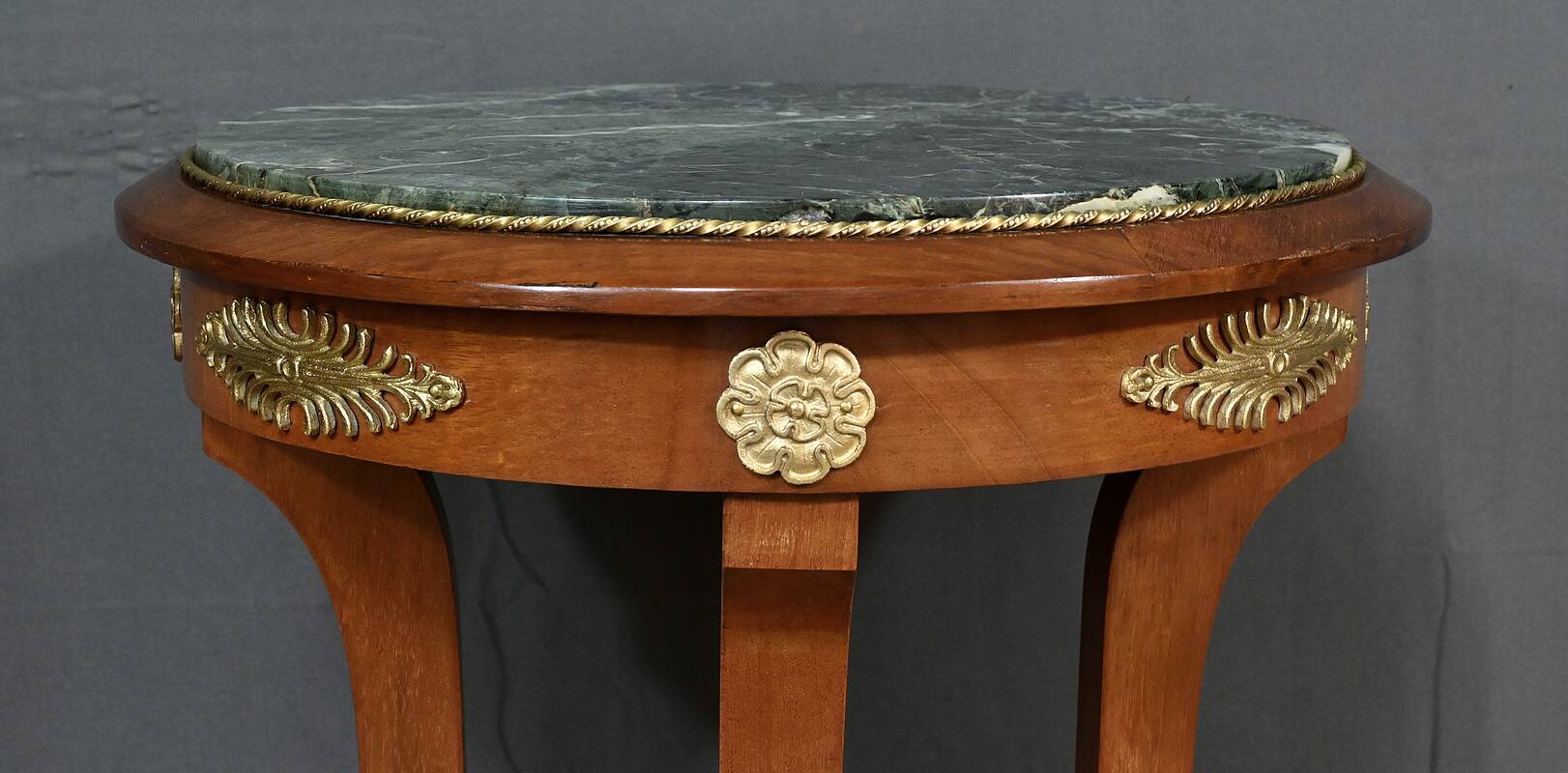 Mahogany stand, Return from Egypt style – Early 20th century