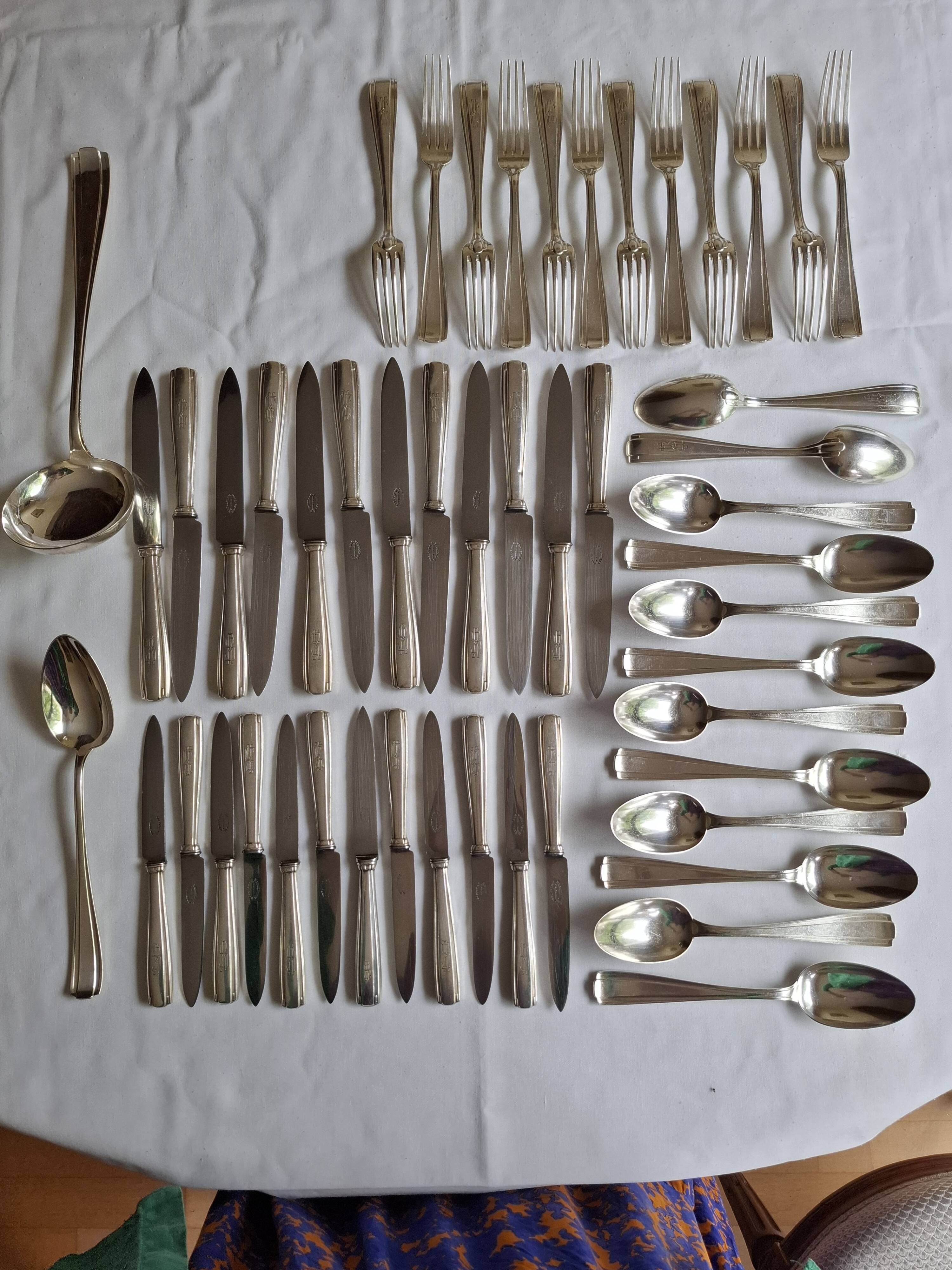 Betty 1930 art deco silver-plated metal Boulenger cutlery set, 50 pieces.