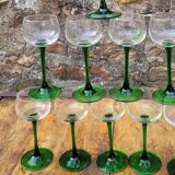 10 Luminarc wine glasses