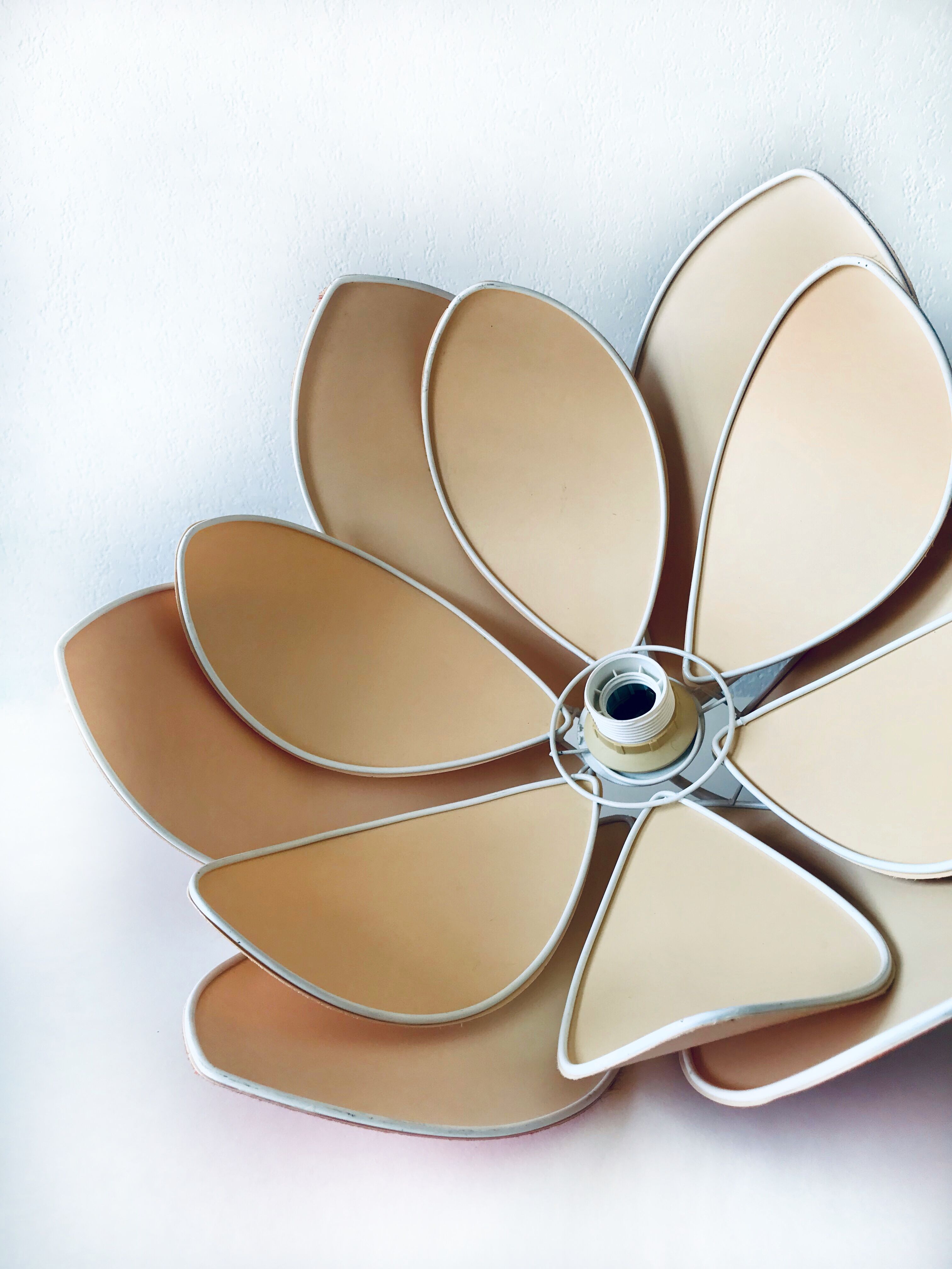 Flower hanging lamp years 70