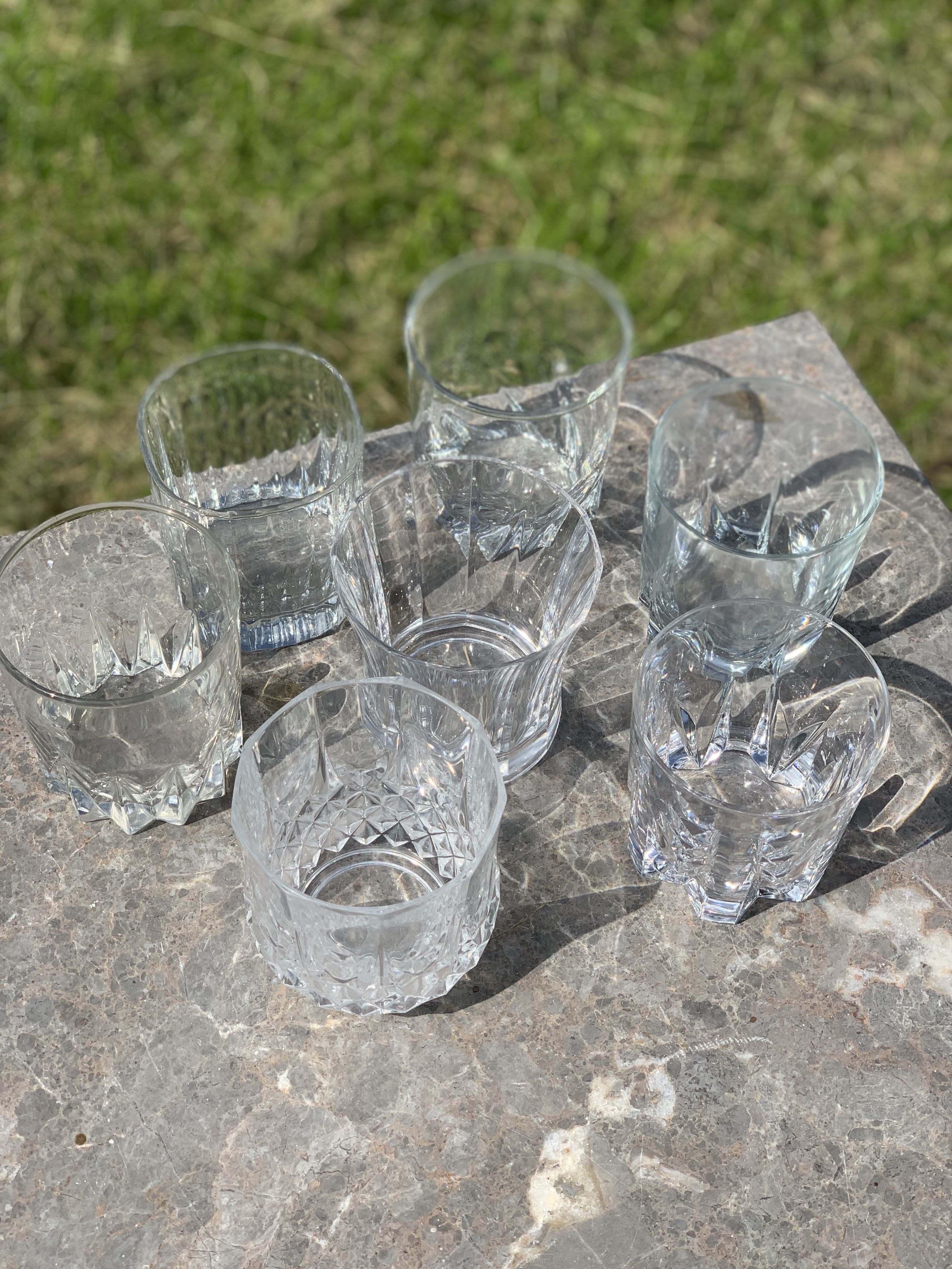 Set of 7 old whisky glasses, matching models.