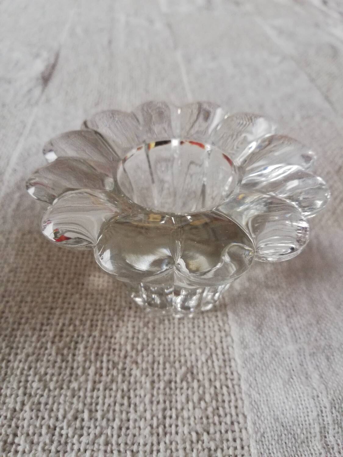Lot de deux bougeoirs cristal formes différentes