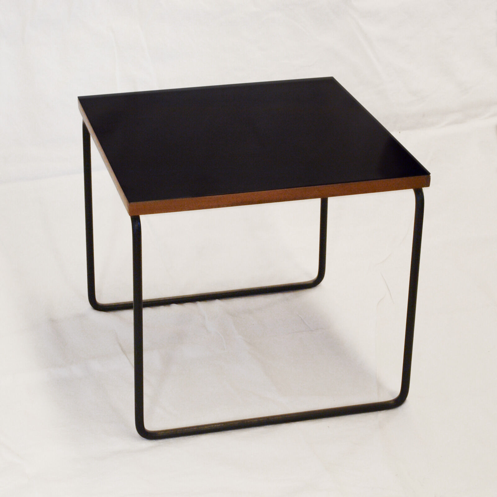 Pierre Guariche's "Volante" coffee table for Steiner
