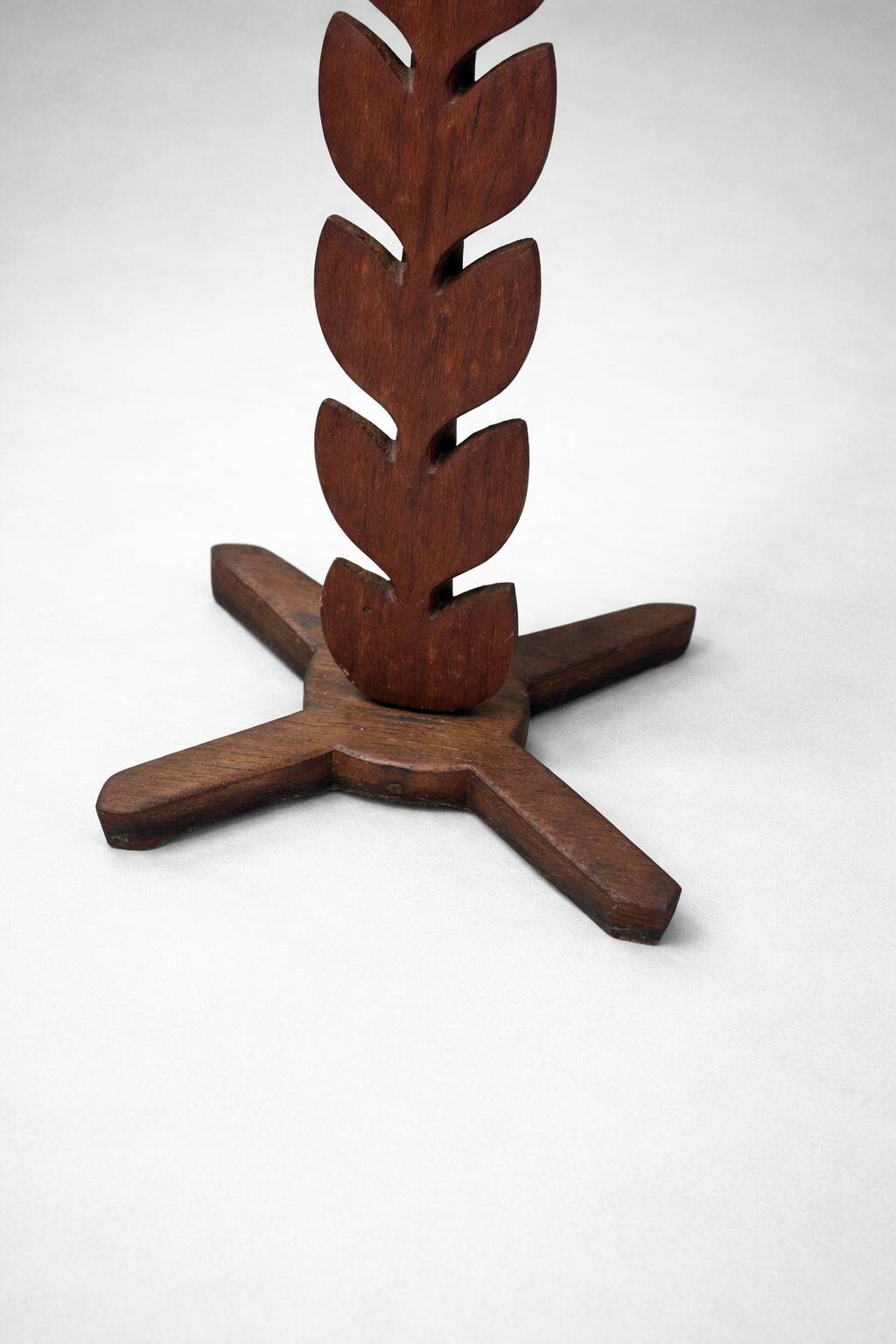 Sculptural floor lamp in solid wood