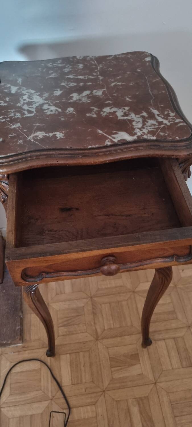 1  table de Chevet vintage