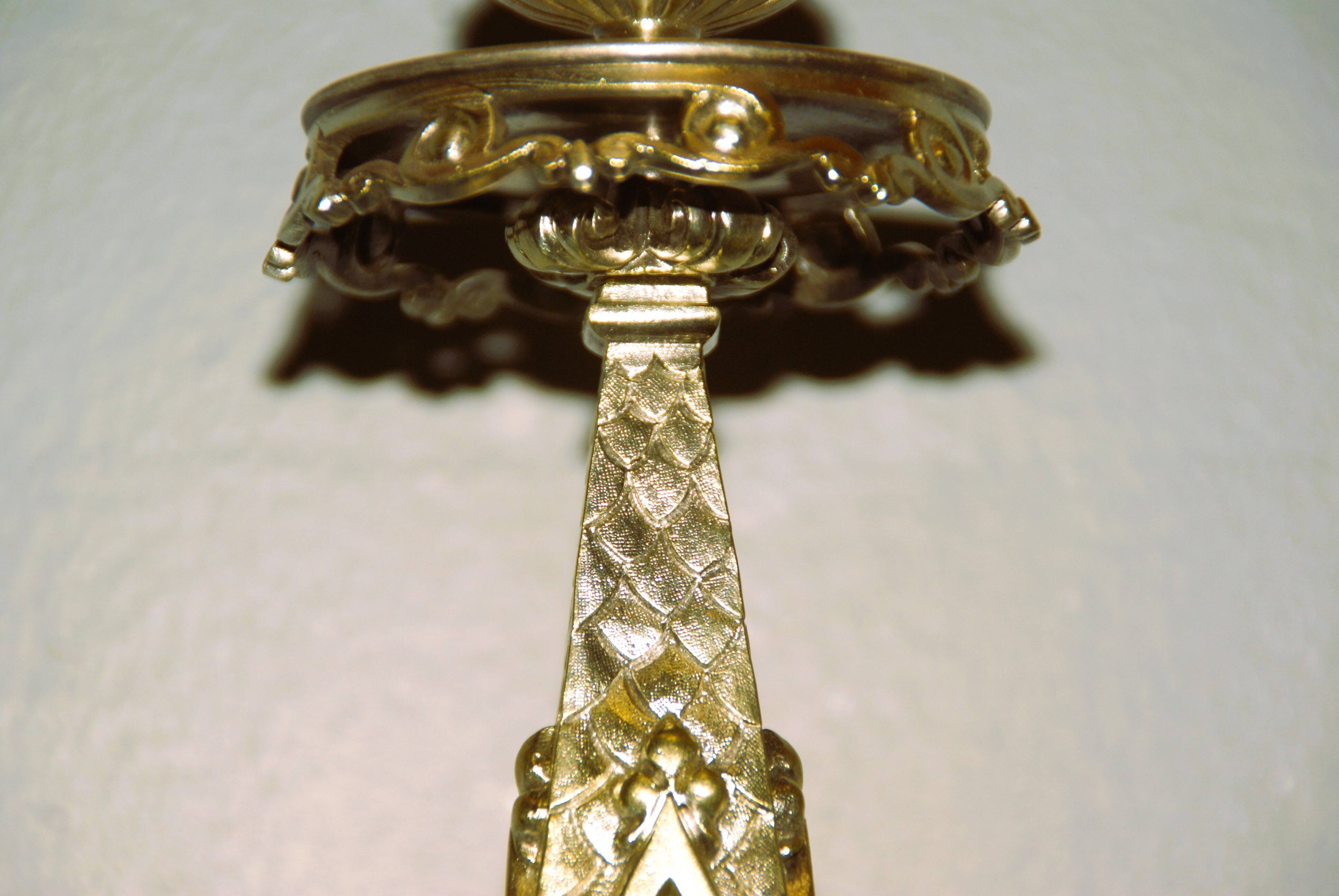 Rare paire de chandeliers en bronze XIX siècle