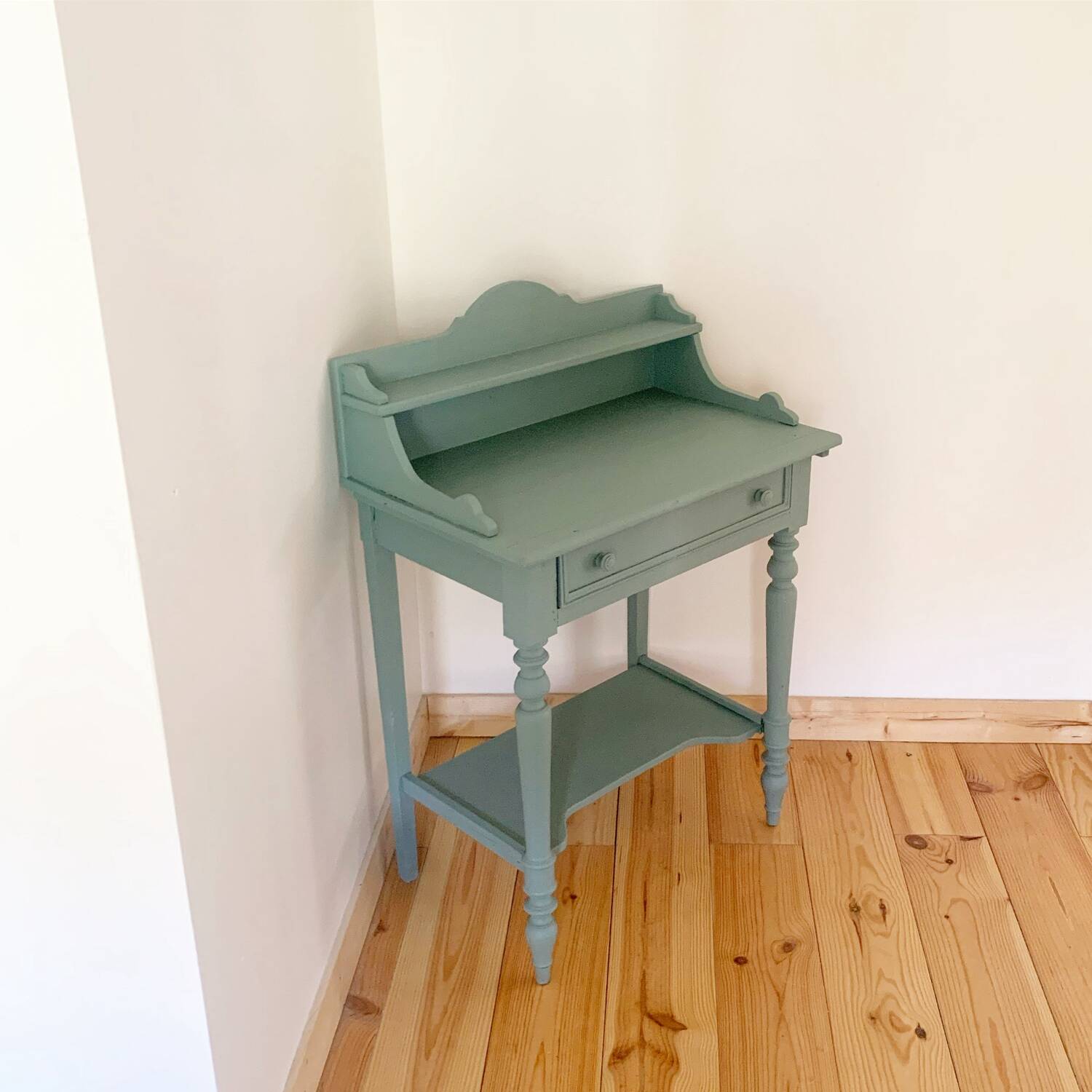 Vintage painted wood dressing table