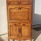 Secrétaire ancien scriban vintage en bois de noyer style Louis XV
