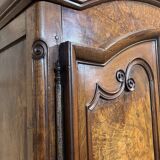 Bressane wardrobe of Louis XV period in walnut and walnut magnifying glass 18th