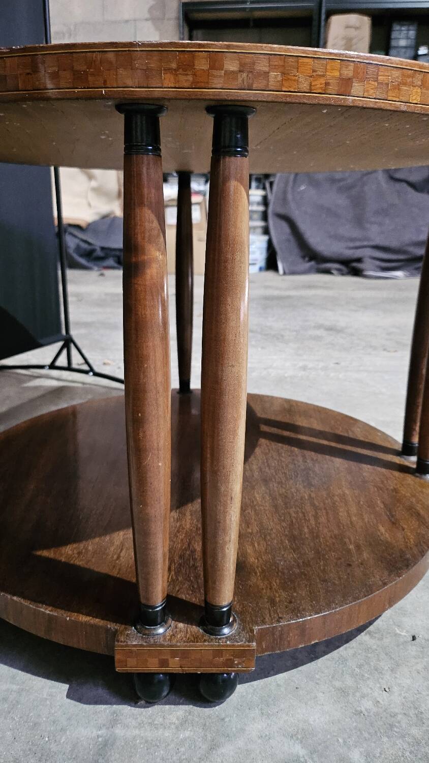 Art deco pedestal table