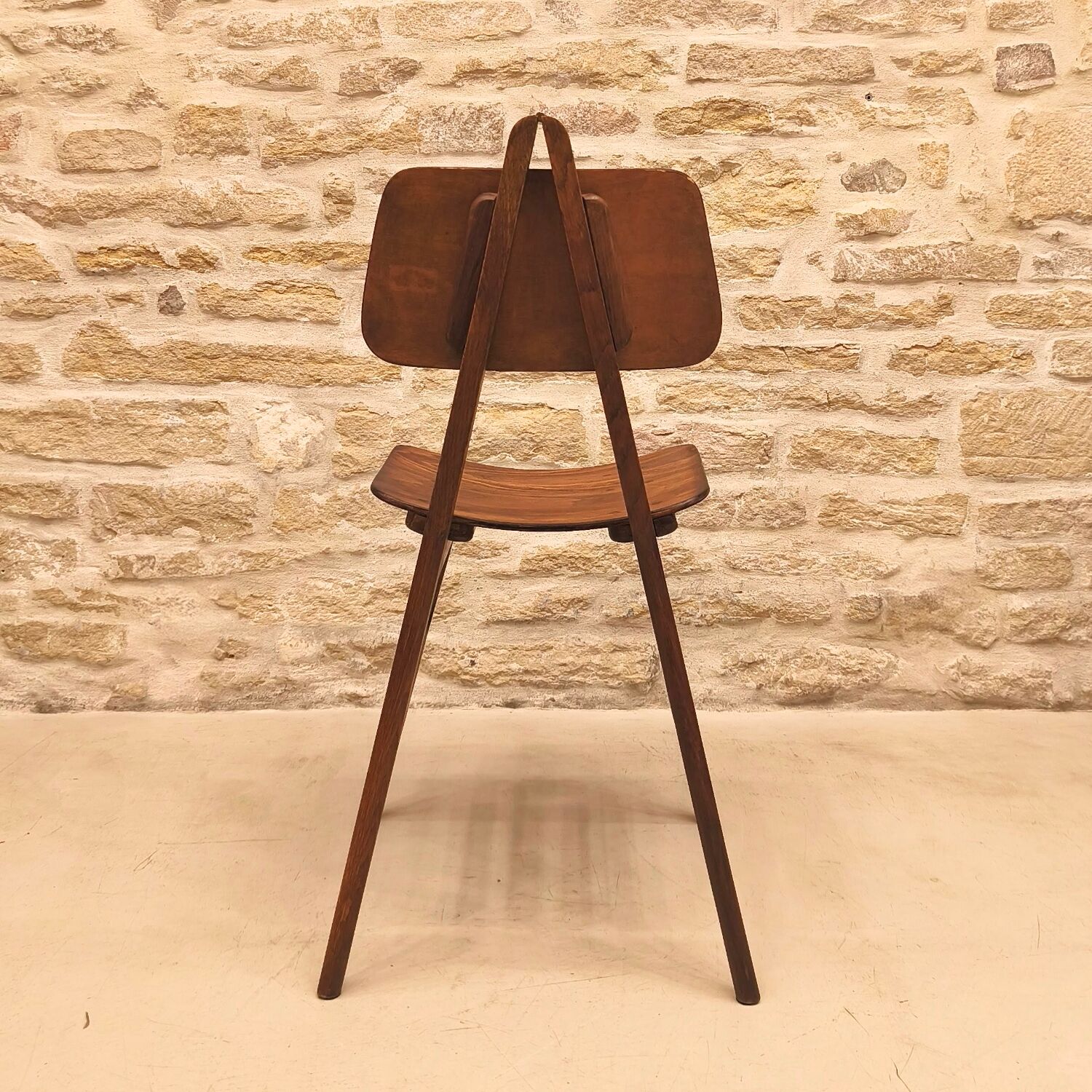 Dismantlable chair by the manufacturer Atelier Saint Sabin, 1950