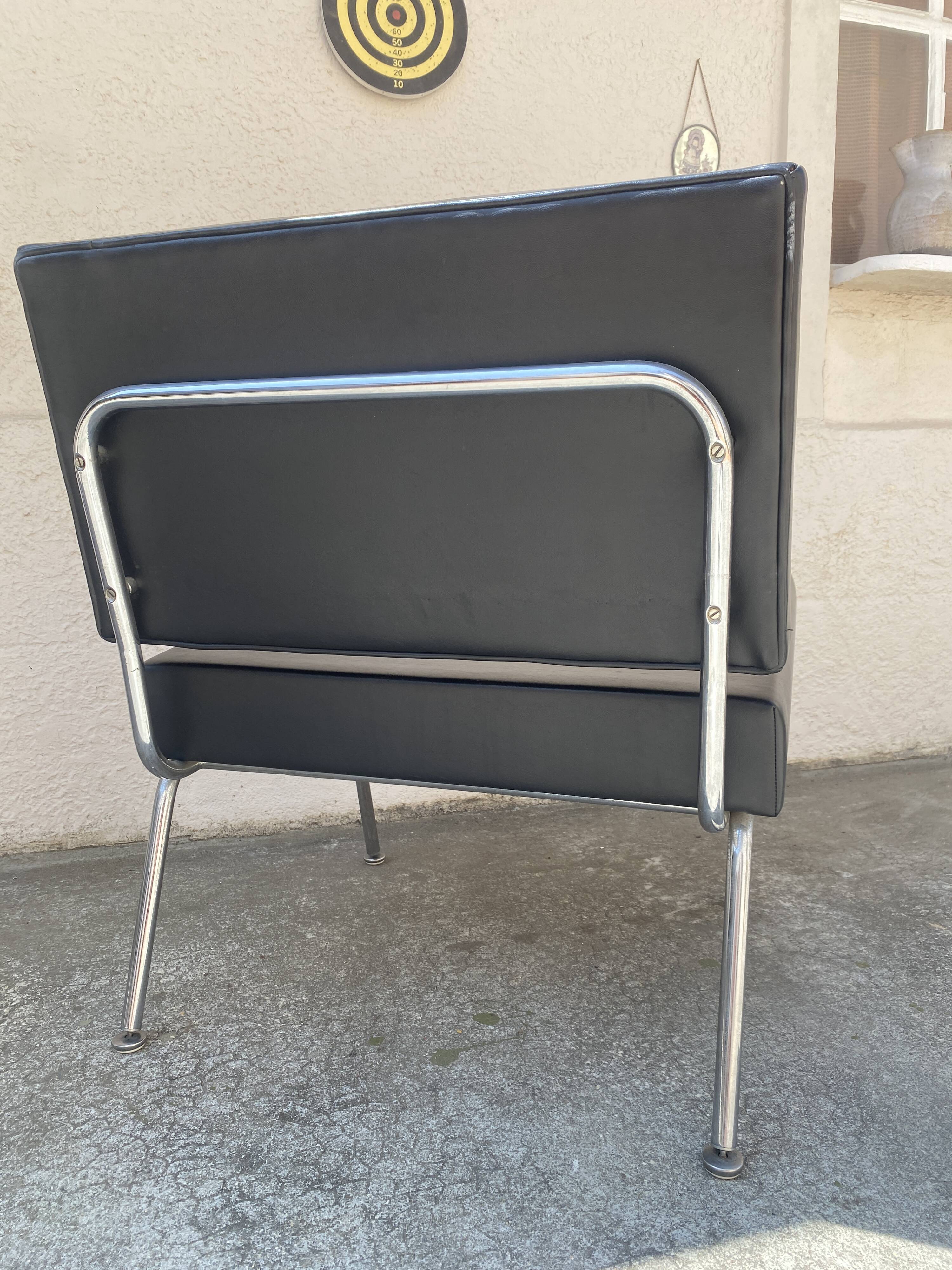 Knoll model 31 armchair