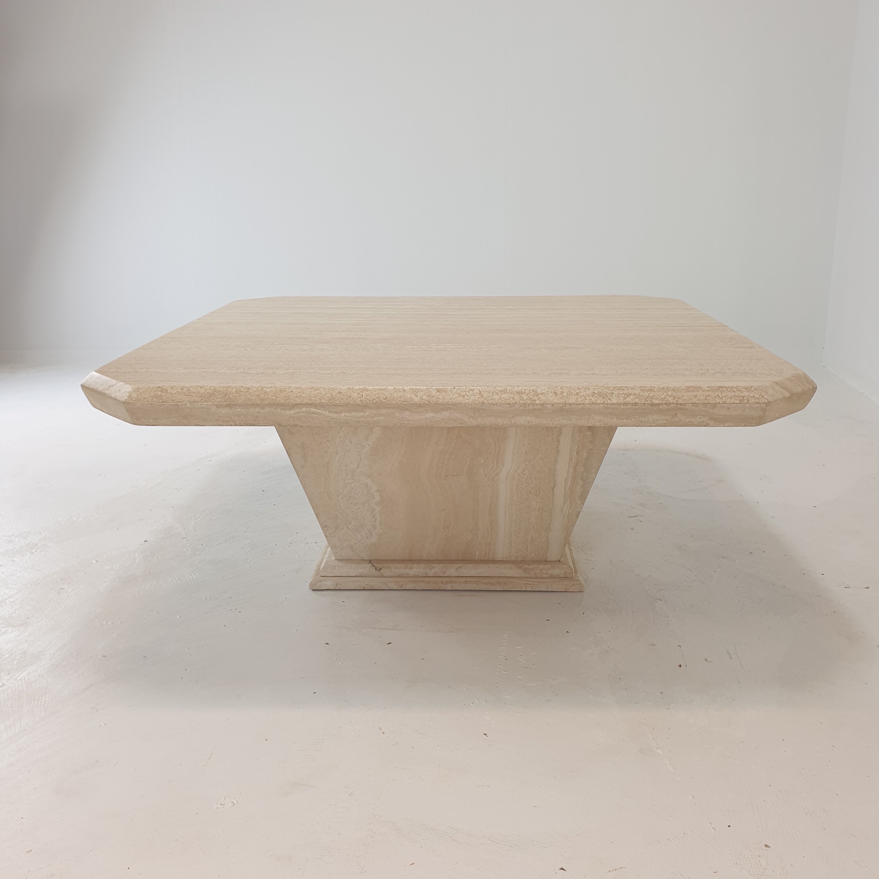 Italian Travertine Bar table or Coffee Table, 1980s