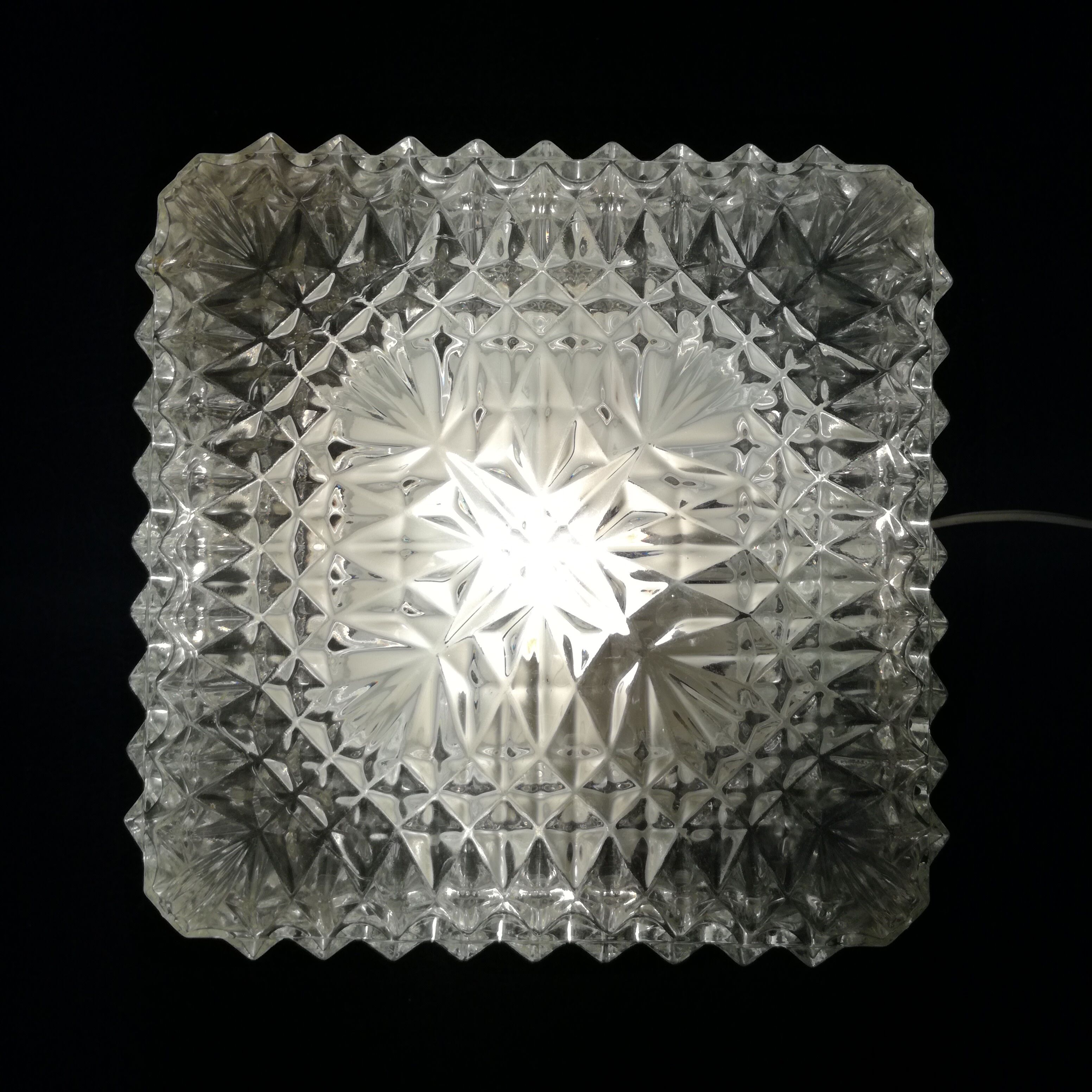 Cast glass square ceiling 21x21cm