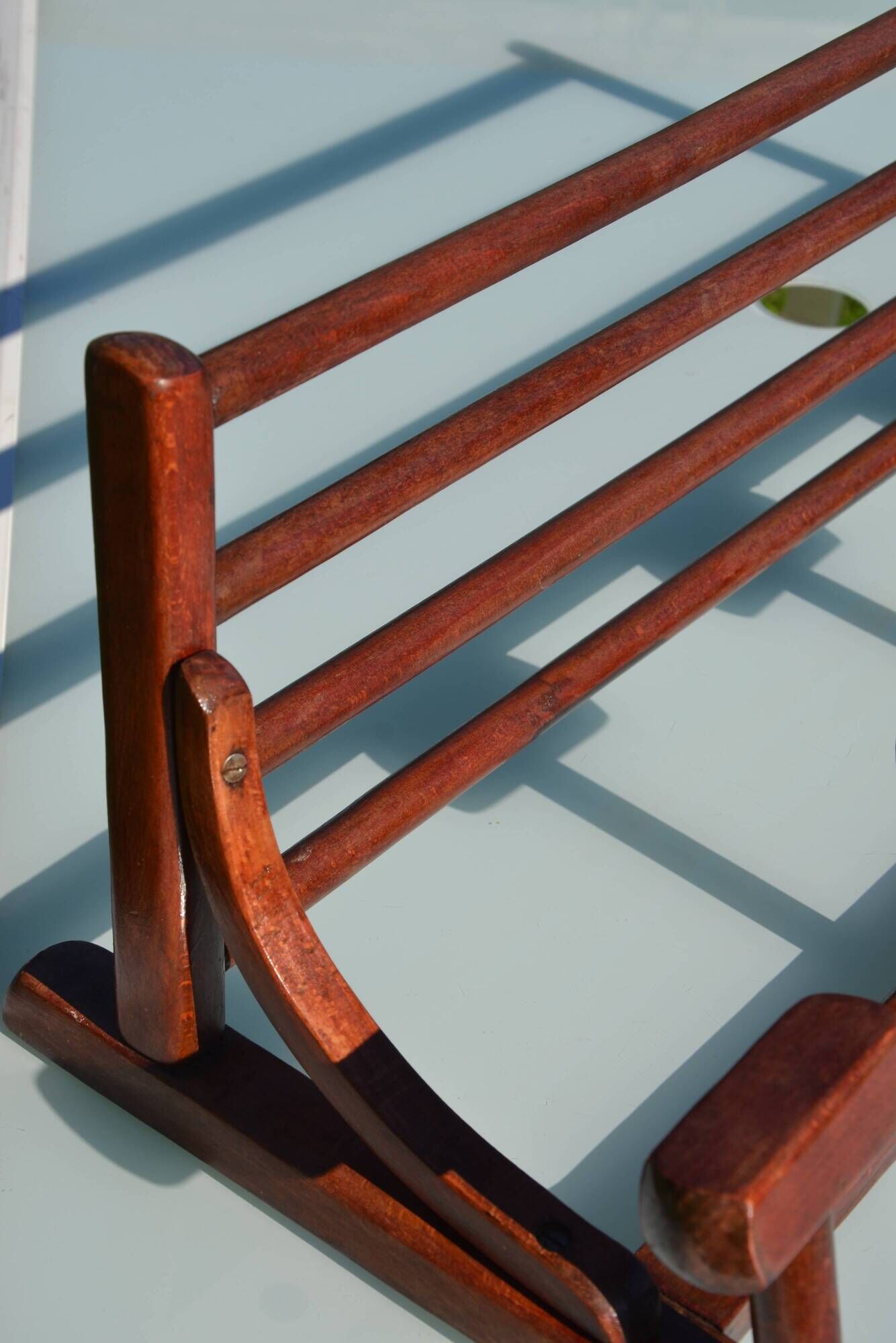 Wall-mounted coat rack "bistro"