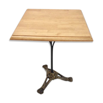Bistro table