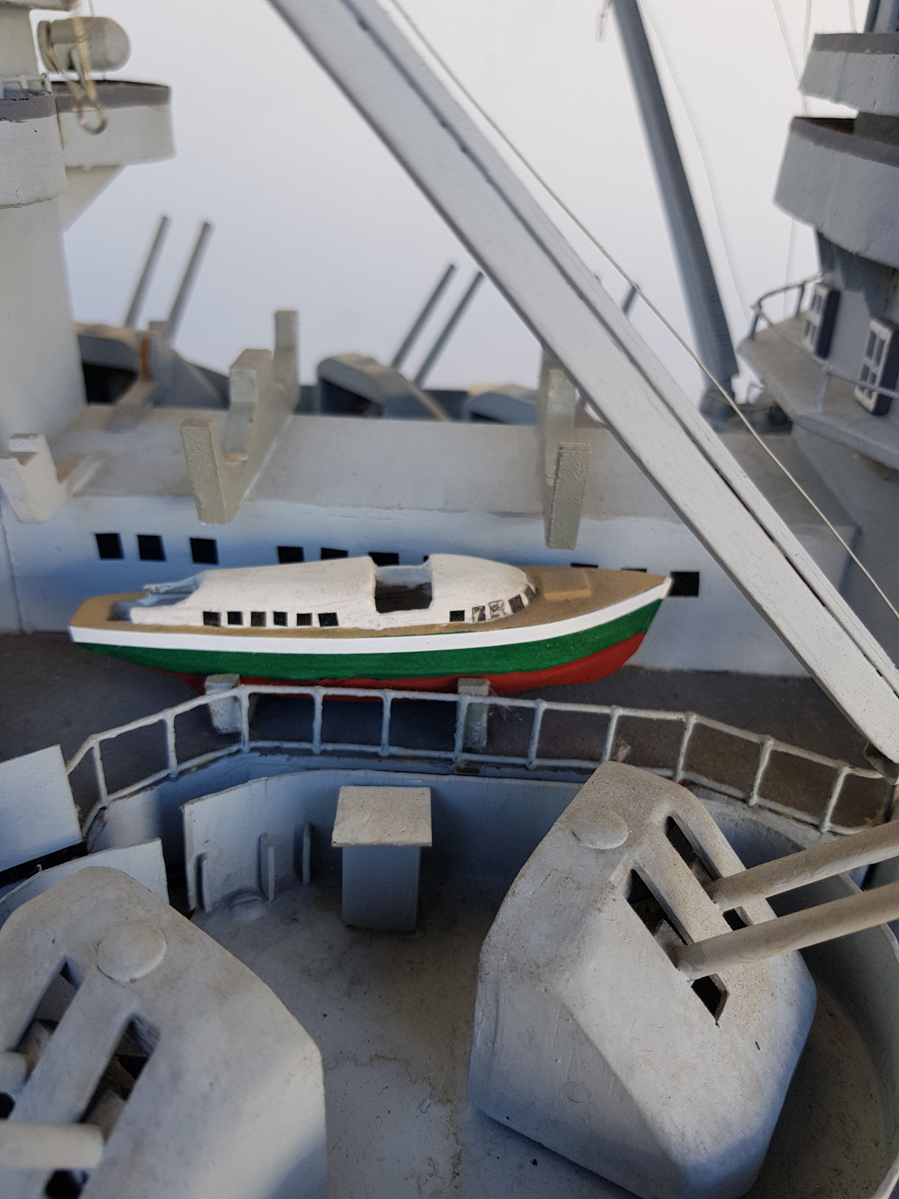 Maquette de navire de guerre Selency