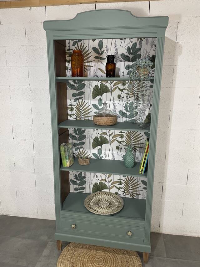 Old bookcase shelf