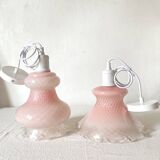 Suspensions en opaline rose et blanche