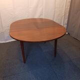 Scandinavian round table