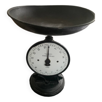 Vintage scale