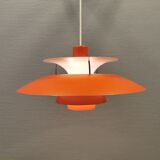 PH 5 hanging lamp, designed by lamp master Poul Henningsen (PH) and produced by  Louis Poulsen