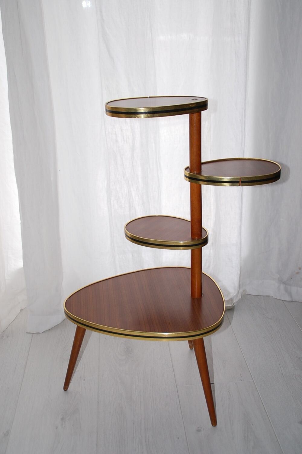 Table has plants in formica