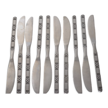Vintage pattern knives