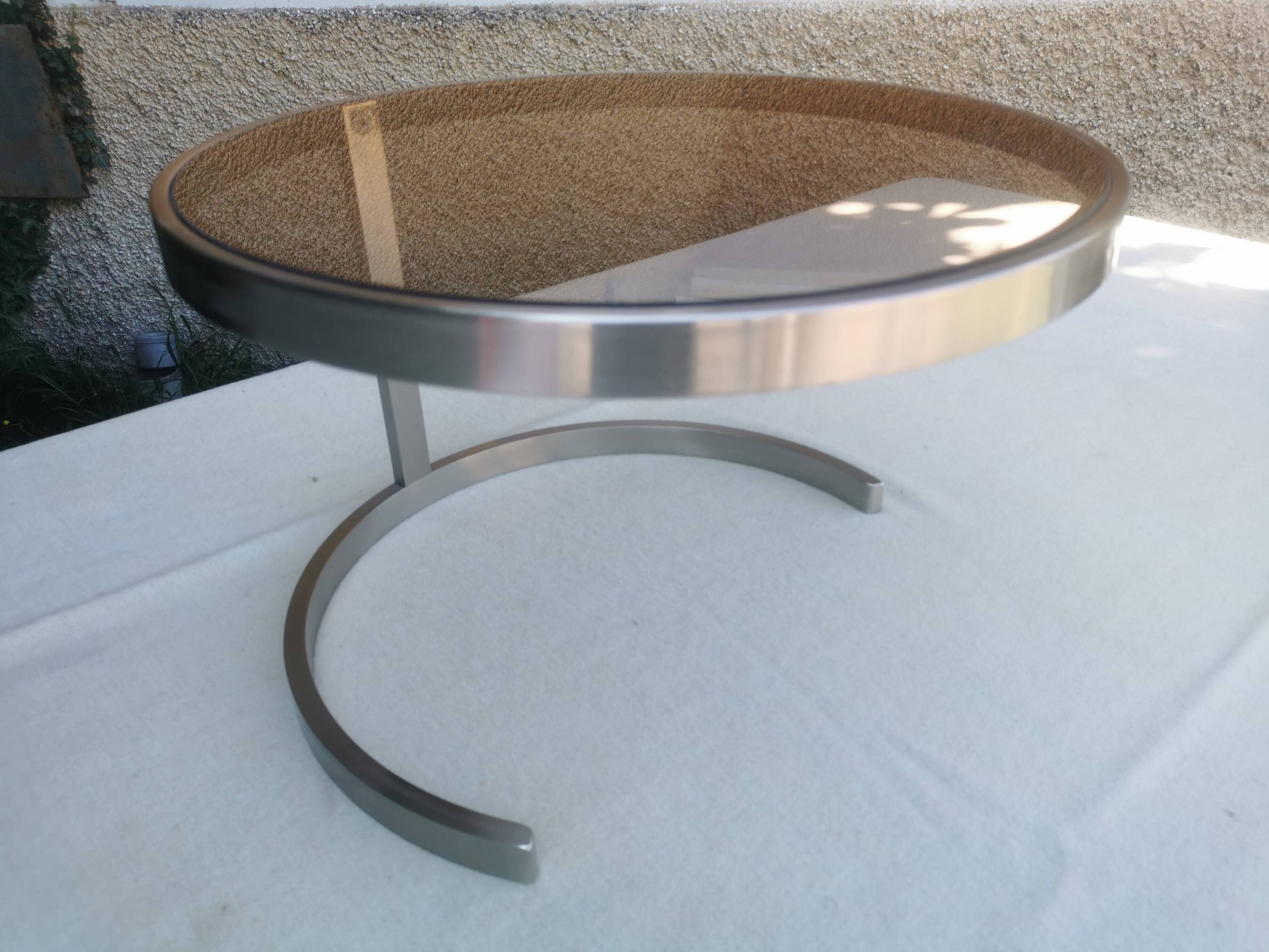 Vintage living room table “metal and glass top”